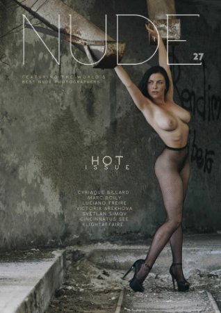 NUDE Magazine - Issue 27 - Hot - January 2022
